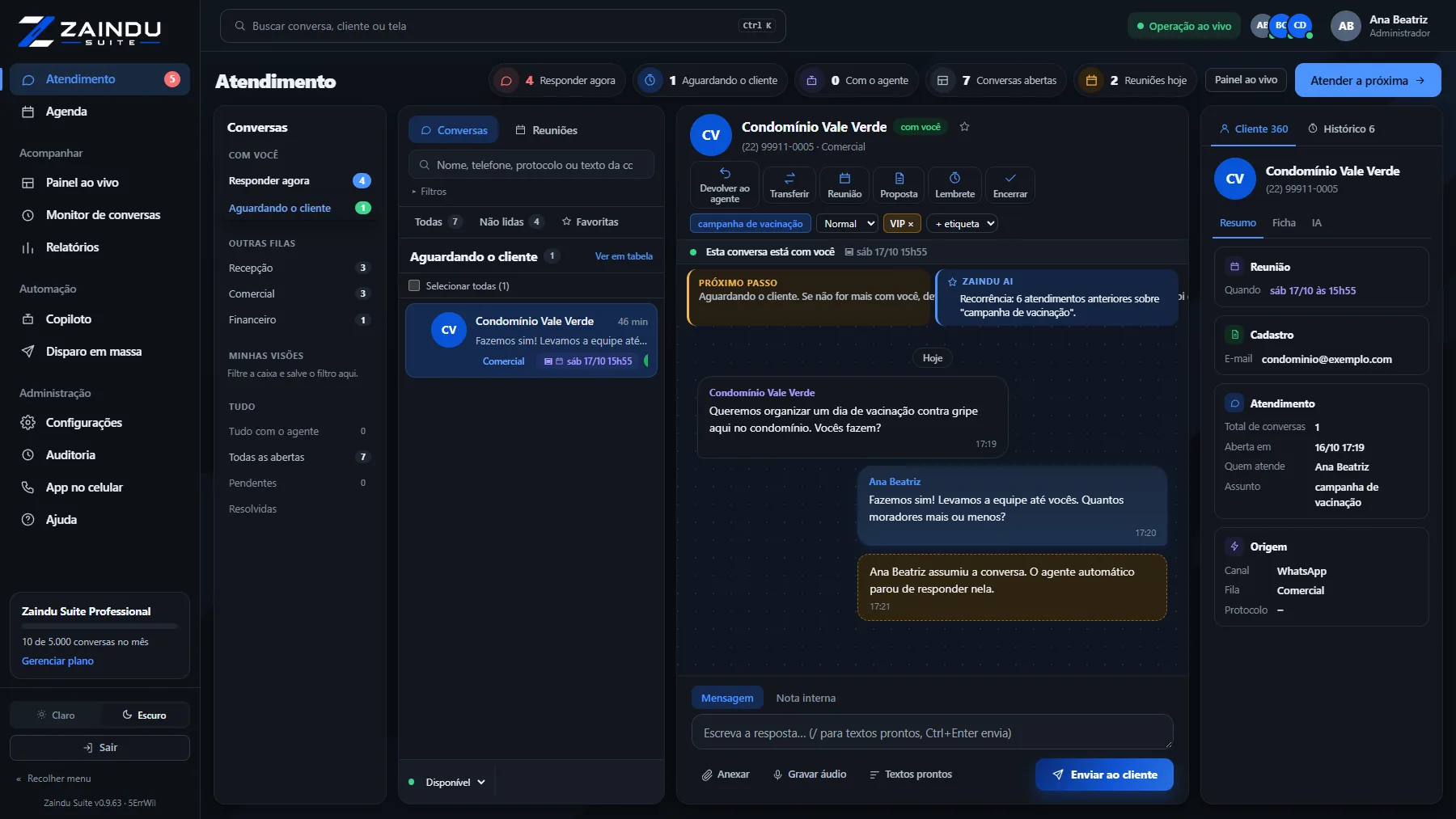 Caixa de atendimento do Zaindu Suite: lista de conversas com assunto e tempo de espera, conversa aberta com nota interna e ficha do contato à direita